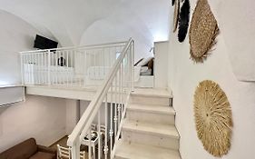 Corte Dei Gothi - Treb Collection